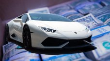 Блогър реши да си купи Lamborghini с банкноти от 1 долар