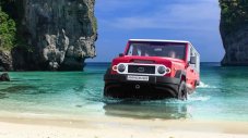 Toyota Land Cruiser се научи да плава