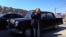 Най-старият таксиметров шофьор в света показа своя Mercedes