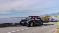 И електрическото MINI става John Cooper Works