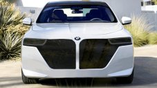 Новите модели на BMW получават &bdquo;умна&ldquo; радиаторна решетка