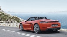 Porsche показа новите 718 Boxster и 718 Boxster S