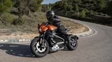 Швейцарец постави рекорд с електрически Harley-Davidson