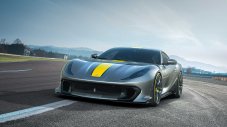 Ferrari показа най-мощната си кола с атмосферен двигател