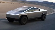 Производството на Tesla Cybertruck се бави заради дизайна на пикапа