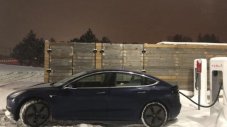 Tesla Model 3 постави нов рекорд за електромобил