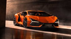 Lamborghini Revuelto дебютира като хибрид, вдъхновен от космоса