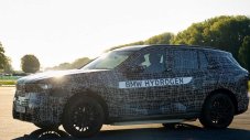 Новото водородно BMW iX5 ще изминава до 750 км