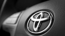 Toyota гони 10 млн. продажби догодина