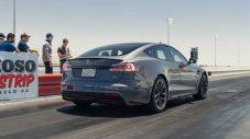 Tesla Model S Plaid постави нов световен рекорд на четвърт миля