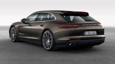 Първи снимки на комбито Porsche Panamera