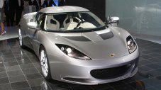 Proton обмисля раздяла с Lotus