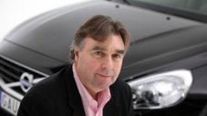 Внезапно си отиде дизайнерът, променил стила на Volvo