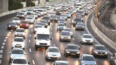 В Израел ще плащат на всеки шофьор, ако не кара в час пик