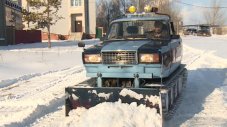 Превърнаха стара "Лада" в универсален снегорин