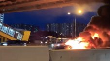 Tesla на автопилот се взриви в центъра на Москва