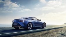 Lexus представи спортен хибрид