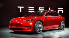 Tesla с рекордни продажби за първото тримесечие