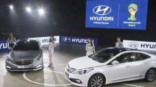 Hyundai показа два седана, с които ще конкурира BMW и Audi