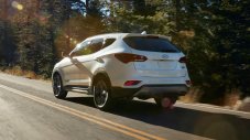 Hyundai също предупреди собствениците на Santa Fe Sport да паркират навън