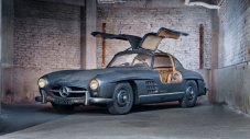 Последният 100% оригинален Mercedes 300 SL донесе рекордна сума