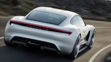 Porsche разкри мощността и пробега на първия си електромобил