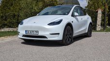 Най-продаваната кола в света: тестваме Tesla Model Y