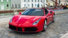 Ferrari или Porsche за малко пари? Младите хора са открили начин 