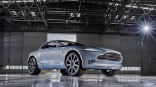 Aston Martin показа дома на DBX в Уелс