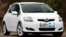 Toyota пуска хибриден Auris още идната година