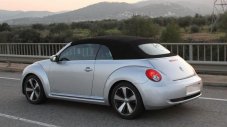 Volkswagen готви Beetle Cabrio