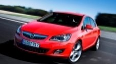 Opel Astra получи червена точка
