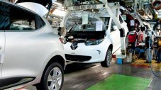 Заводите на Renault подновиха работа след атаката от хакери 