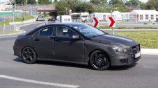 Mercedes-Benz CLA ще получи 330 к.с.