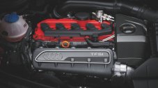 Audi не дава мотора си за Golf R