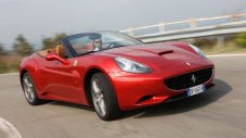 Ferrari California ще получи по-малък двигател 