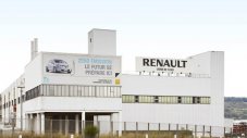 Renault затваря 3 завода, за да пести средства