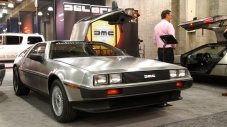 Електрическият DeLorean тръгва в серия