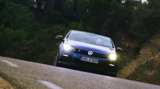 Volkswagen показа Golf R Cabrio