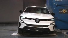 Renault M&eacute;gane E-Tech получи 5 звезди на краш-тестовете