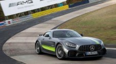 Mercedes-AMG GT R Pro премина Северна дъга с 24 секунди по-бавно от Porsche 911