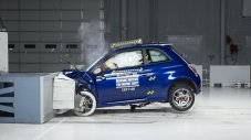 Fiat 500 получи максимална оценка за безопасност