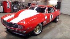 Легендарното Big Red Camaro (ВИДЕО)