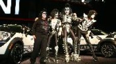 KISS и Mini за Япония