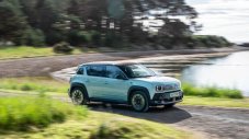 Renault 4 E-Tech измина над 1600 км само на слънчева енергия