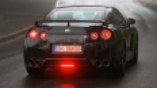 Първи снимки от обновения Nissan GT-R модел 2012