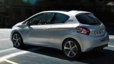 Официални снимки на Peugeot 208