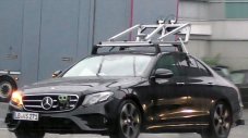 Mercedes-Benz тества безпилотна E-Class (ВИДЕО)