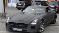 Mercedes-Benz готви два нови SLS AMG