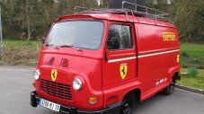 Продават сервизния ван на Ferrari от филма "Rush"